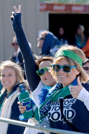 Homecoming crowd cheering