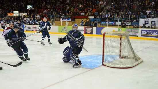 Homecoming 2011 hockey