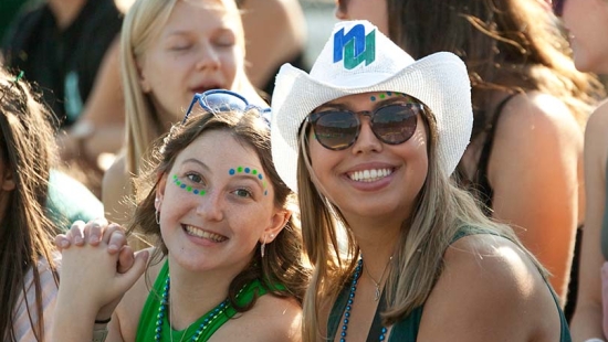 Women's Soccer crowd hat